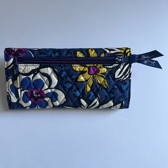 Vera Bradley Floral Slim Trifold Wallet NWT - Picture 2 of 9